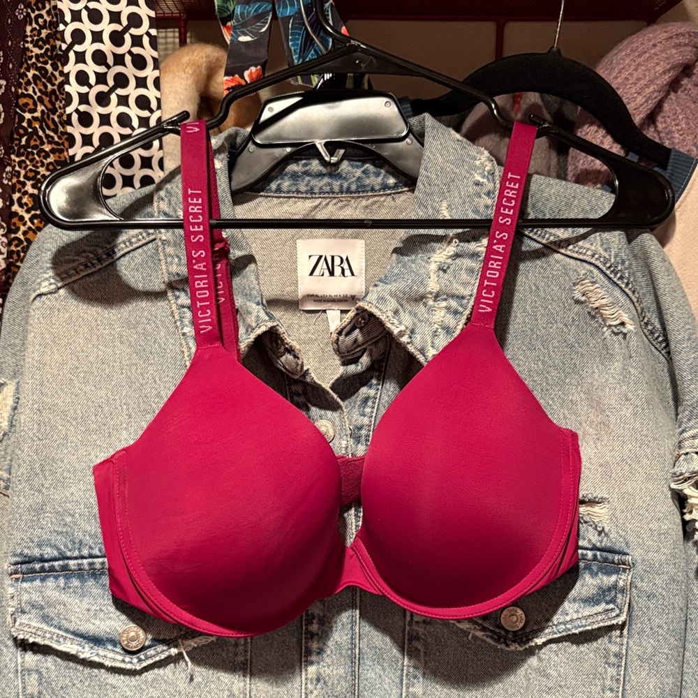 NEW Victoria's Secret Burgundy Bra